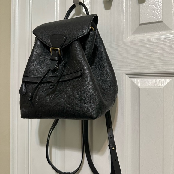 Louis Vuitton backpack - Picture 6 of 8